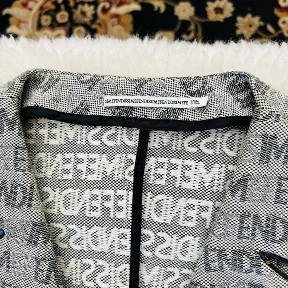 Fendi Gray Logo-Print Jacket and Matching Pants Set - Picture 10 of 16